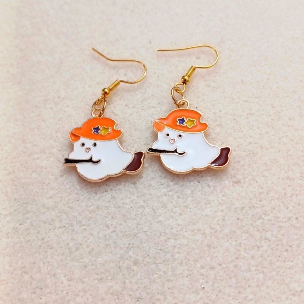 Halloween 🎃 👻 earrings witchy ghost NWOT